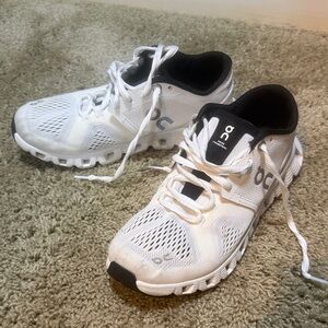 On Running Women's size 6